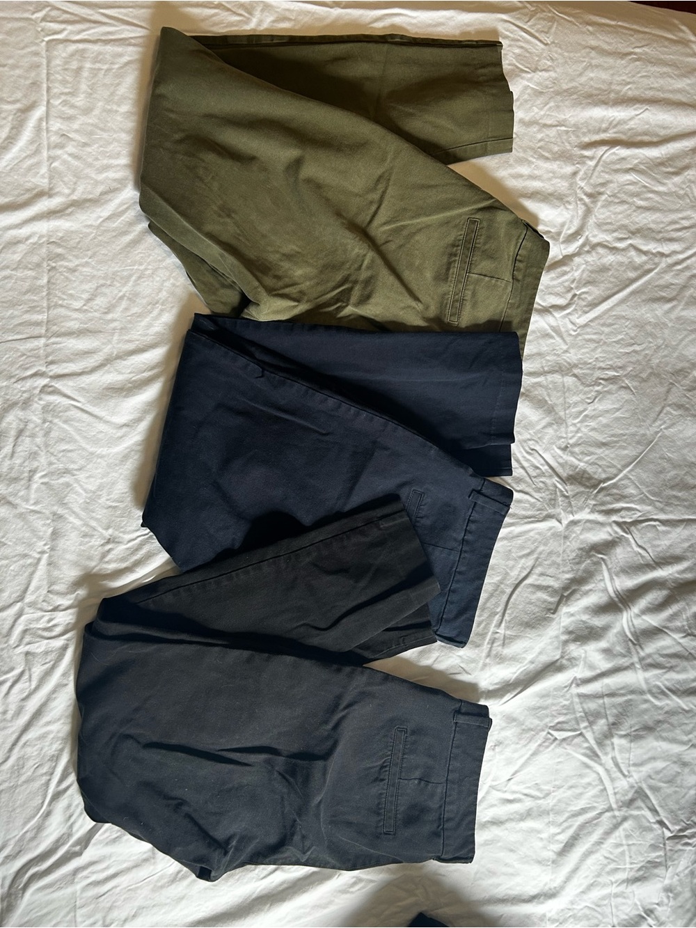 THREE PAIRS Old Navy Women's Cropped Pants Trio in Olive, Navy & Black